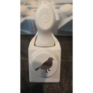 Martha Stewart Handheld Robin Bird Paper Confetti Scrapbooking Punch Paper Craft